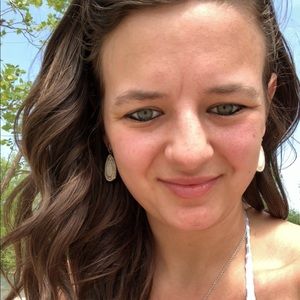 Meet your Posher, Logan